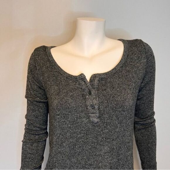 Brandy Melville Dark Heathered Grey Long Sleeves Super Soft Sweater One Size - Picture 7 of 10